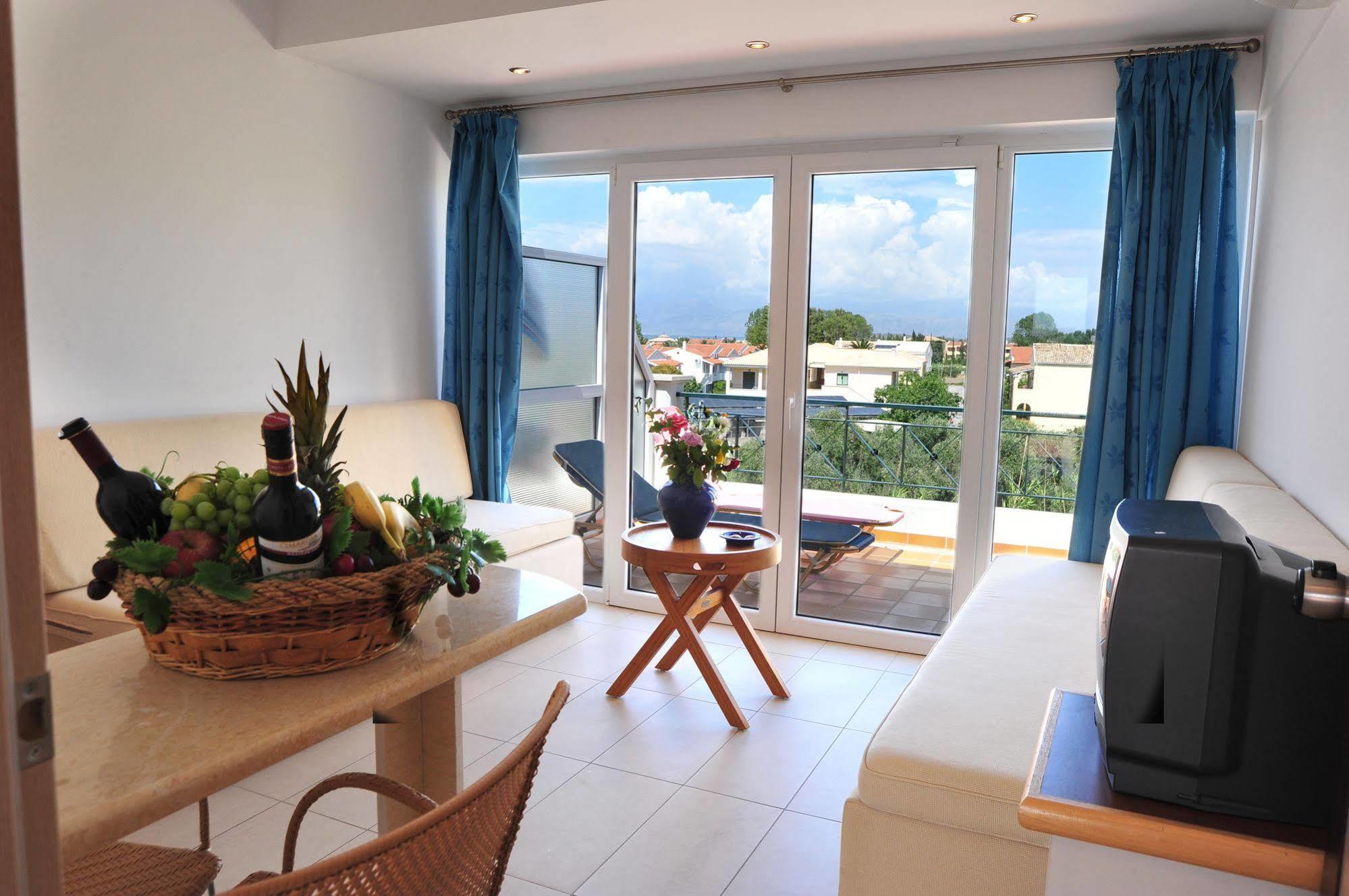 Ionian Princess Suites Hotel Akharávi Eksteriør bilde