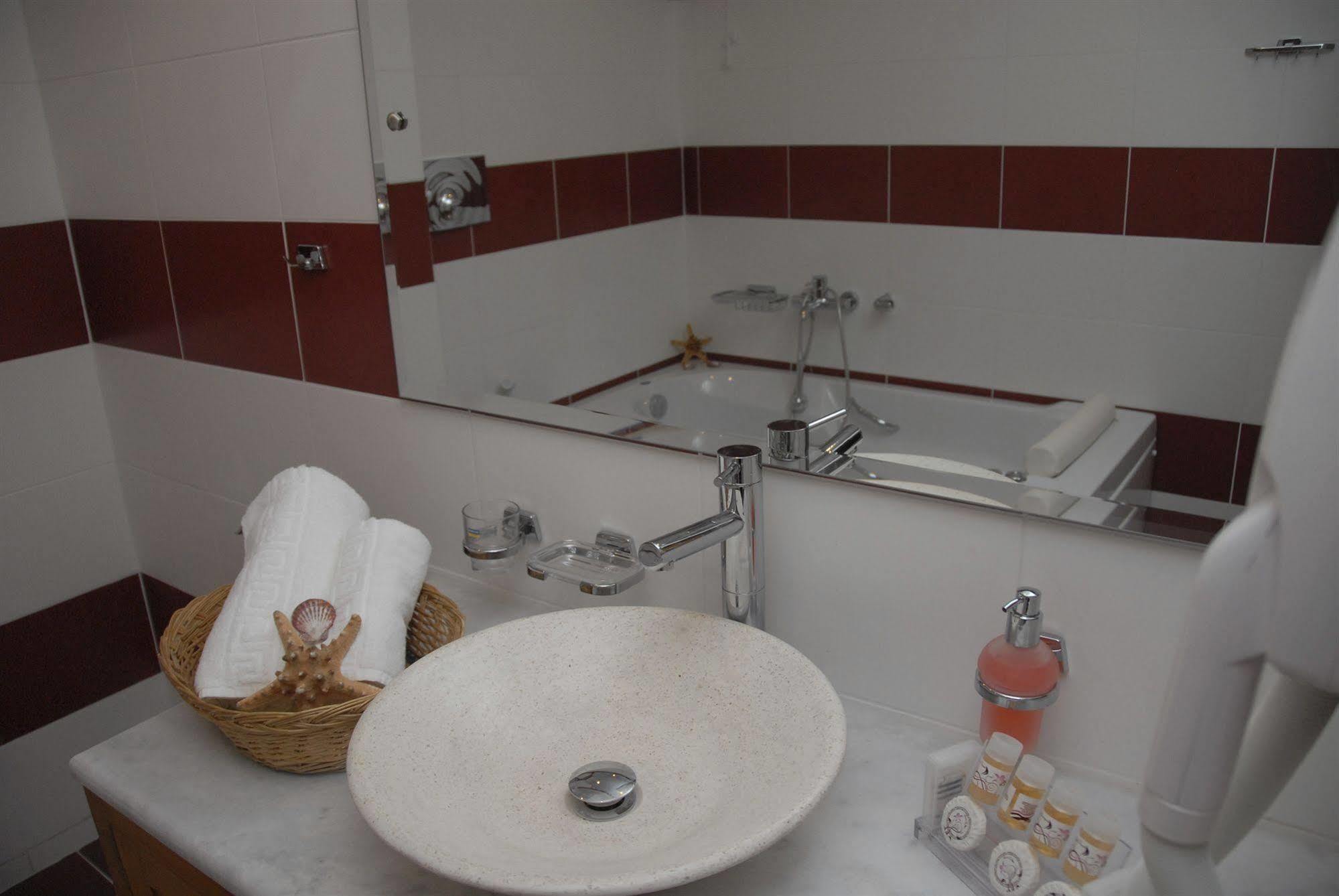 Ionian Princess Suites Hotel Akharávi Eksteriør bilde