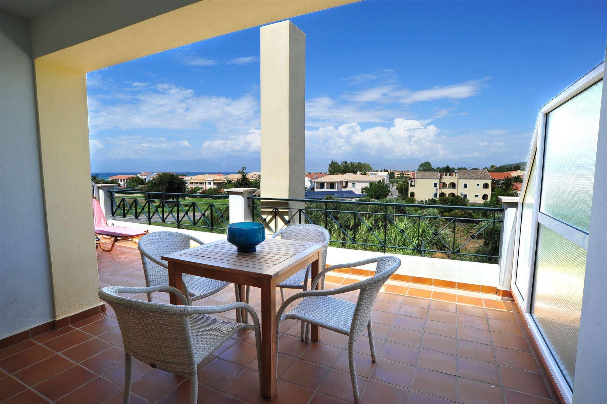 Ionian Princess Suites Hotel Akharávi Eksteriør bilde